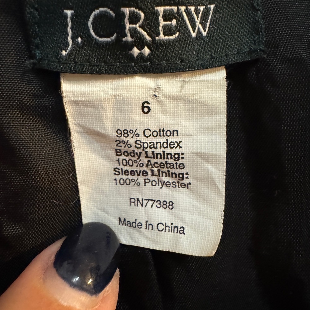 J. Crew Women's Black Blazer
Size 6 - Picture 5 of 6